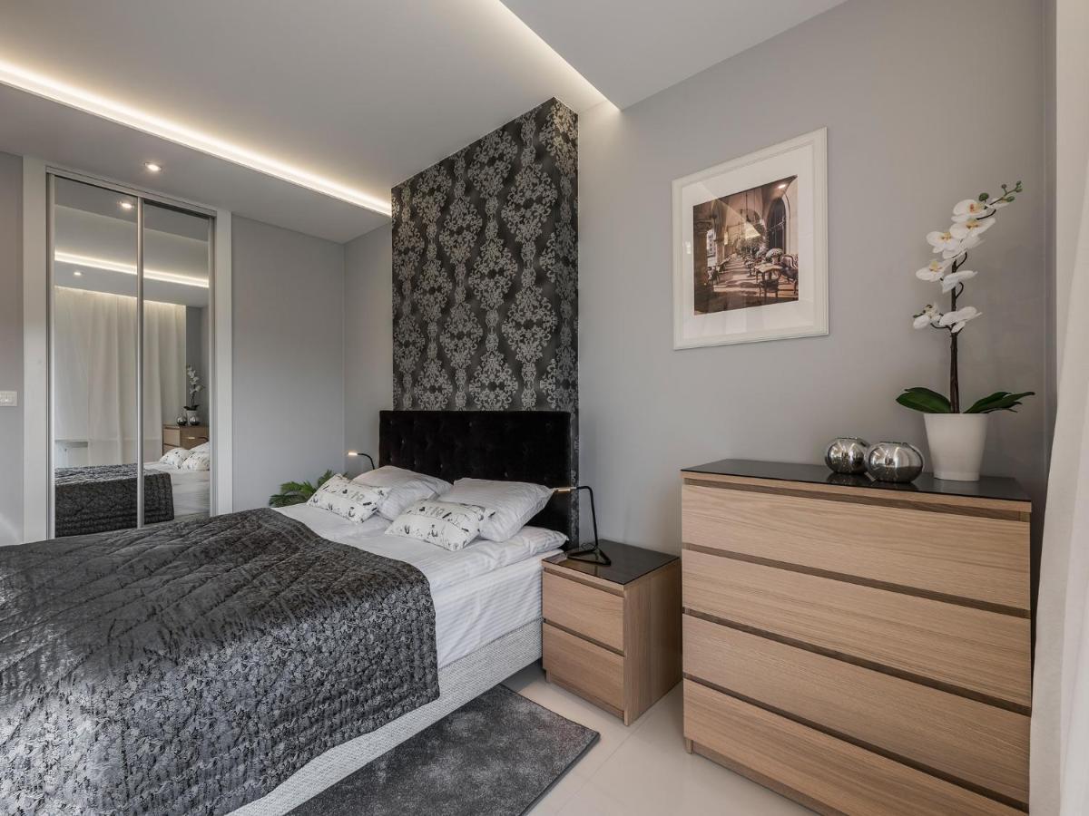 Black Pearl Apartment Красков Екстериор снимка